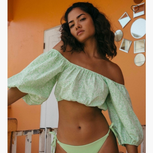 Billabong Top - Picture 3 of 9